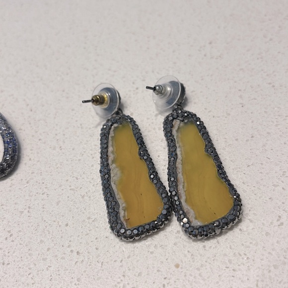 Set of 3 vintage rhinestone drop stud earrings - Picture 6 of 7